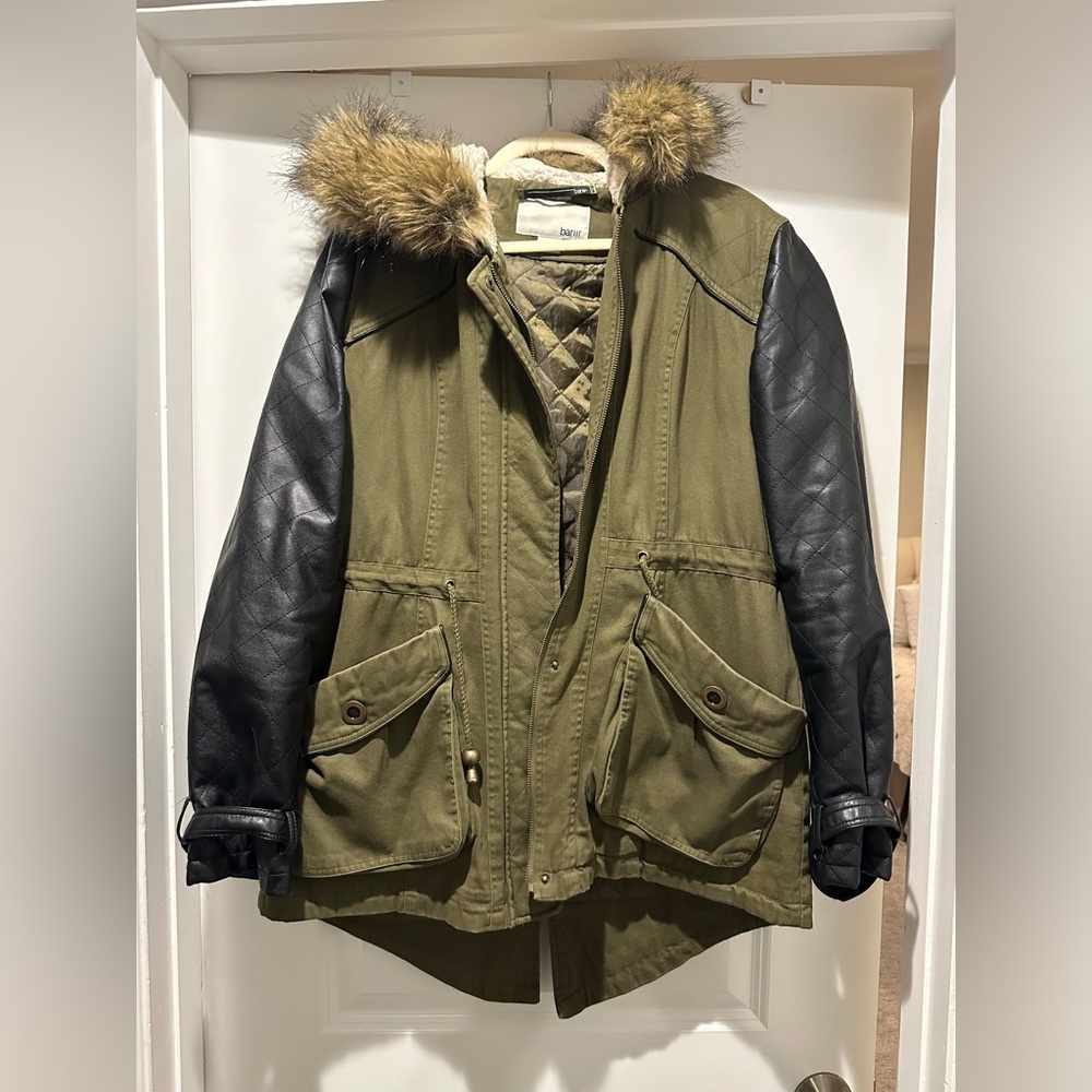 Bar lll leather sleeve and cargo jacket in olive green.
